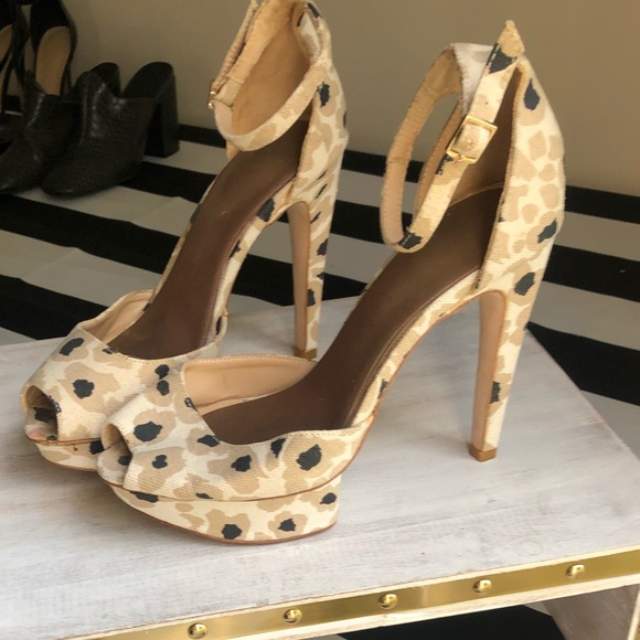 ZARA Basic Platform leopard print heels - Picture 4 of 13